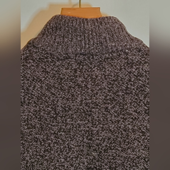 BASS Nice Mens Sweater with fleece  inside collar. Size XL - Picture 6 of 8